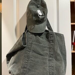GAP Tote and Cap Set